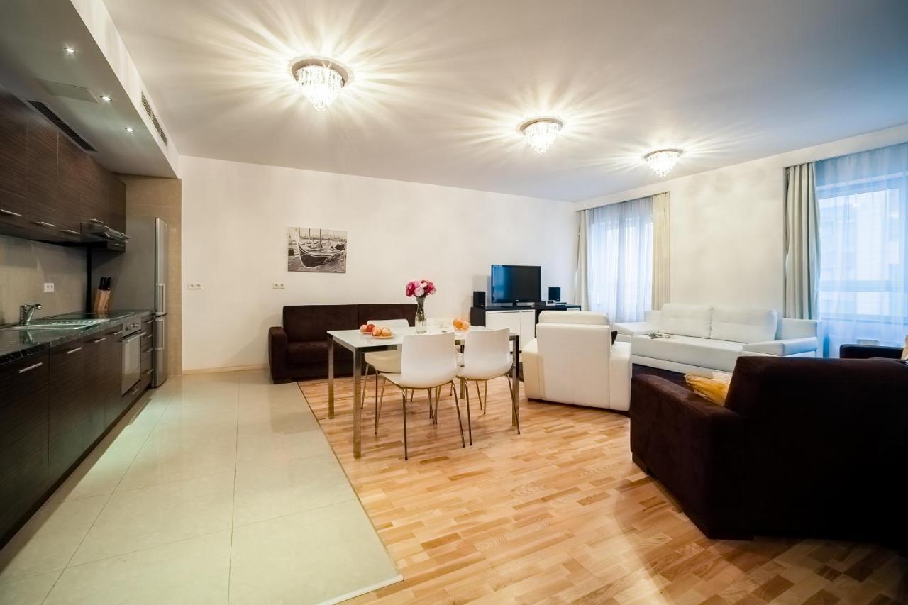 Platinum Towers Central Apartments Varsovia Exterior foto